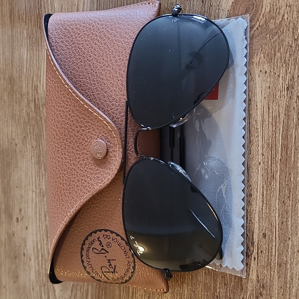 Ray-Ban RB3025 All Black Aviators